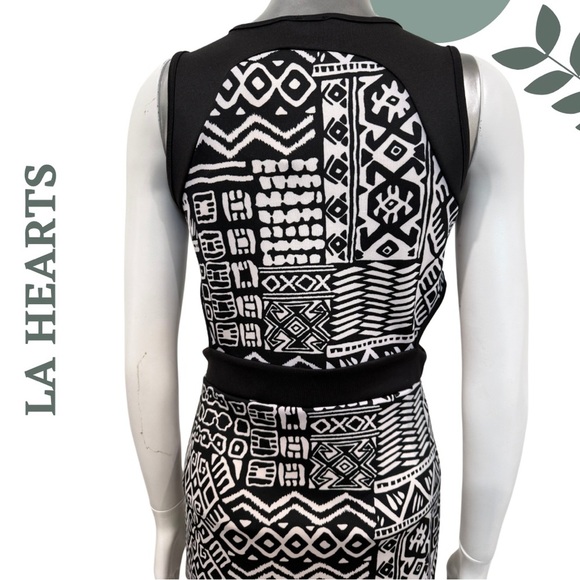 🛍️3/$40 LA Hearts Tribal Print Cutout Bodycon Dress Black White Geometric Large - Picture 6 of 7